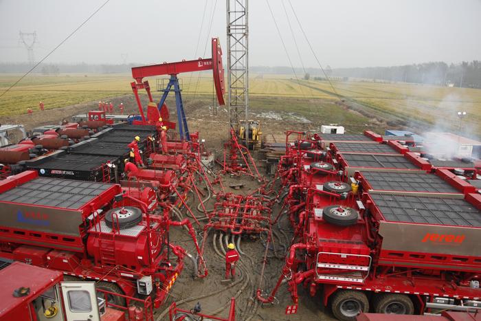 消泡剂在油井压裂用中应用 